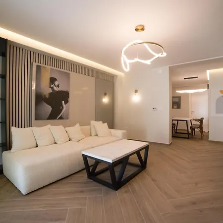 Vule Vu Collection *