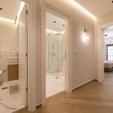 Vule Vu Collection *